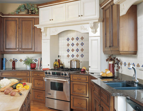 http://www.creativekitchens.ca/images/kitchens/treated/kitchen006a.jpg